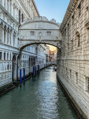 Obraz premium View of Bridge of Sighs (Ponte dei Sospiri) in Venice