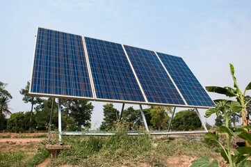Old solar panels A device that converts solar energy into electrical energy. Renewable energy in...