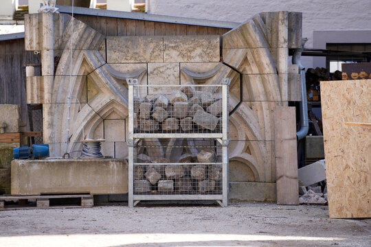 Dombauhütte is a stonemason specializing in the restoration of Regensburg Cathedral