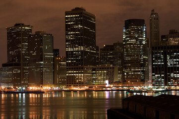 Fototapeta premium city skyline at night