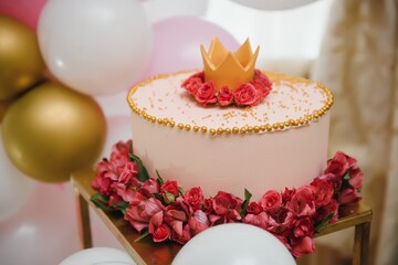 Childrens cake. Pink cake. cake for childrens birthday