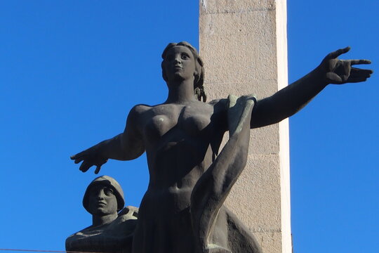 Mutter-Heimat-Statue. Kriegerdenkmal in Gedanken an den sowjetischen Sieg im zweiten Weltkrieg. Chisinau, Republik Moldau.