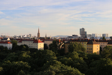 Fototapeta na wymiar The skyline of the suburbs of Vienna