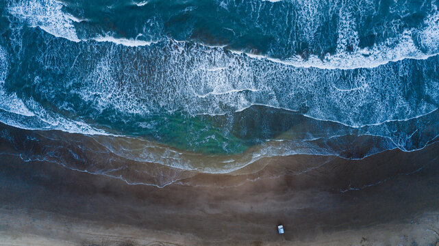 fotos aereas tomadas con un drone de la Ciudad de Mar del plata argentina y su costas que reciben al Oceano Atlantico
