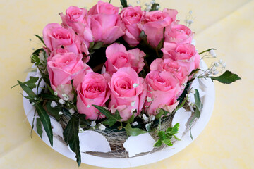 rosenkranz an ostern dekoration