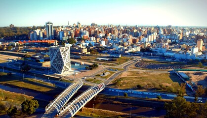 fotos aéreas tomadas desde un drone de la ciudad de Córdoba capital, Argentina. - obrazy, fototapety, plakaty