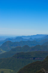Cadeia de montanhas bonitas