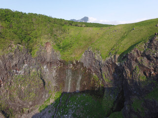 空撮・初夏のフレペの滝（北海道・知床）
