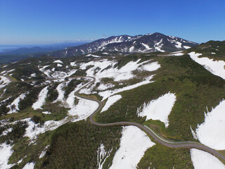 空撮・初夏の知床峠（北海道・知床）
