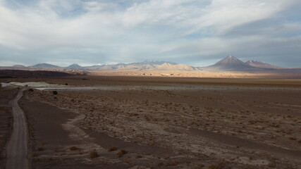 Vista de Dron del Volcan Licancabur en el Desierto de Atacama