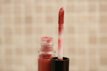 lipstick gloss