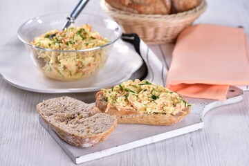 Celery spread with bread