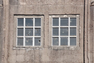 Alter verfallener Hafenschuppen, Fenster, Bremen, Deutschland