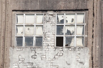 Alter verfallener Hafenschuppen, Fenster, Bremen, Deutschland