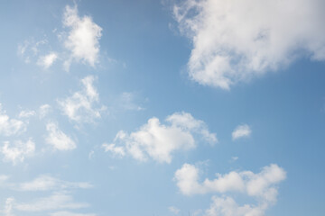 Fototapeta na wymiar blue sky white clouds background