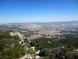 Fototapeta na wymiar mediterranean mountain view