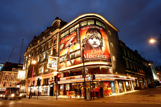 London Theatre, Queen's Theatre