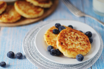 Cottage cheese pancakes - traditional Russian syrniki
