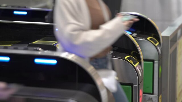自動改札