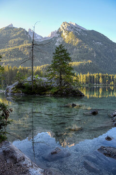 See, Hintersee, Ramsau, Berchtesgaden, Berchtesgadener Land, Malerwinkel, Ferchensee, Forchensee, Ramsauer Ache, Hochkalter,  Oberbayern, Wasser, Spiegelglatt, Spiegelbild, spiegeln, Oberfl&auml;che,  Somm