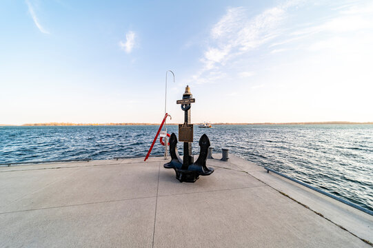 Captain Johns Pier sculpture  Barbor front 