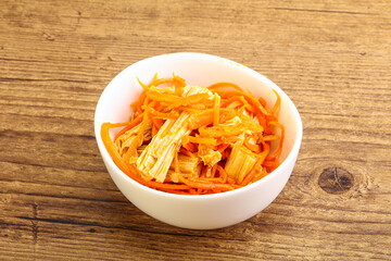 Korean soy asparagus with carrot