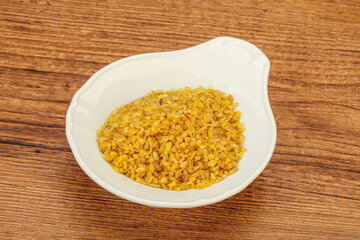 Vegetarian cuisine - dry bulgur for cooking