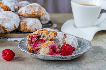 Raspberry amaretti biscuits