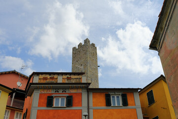 L'antica Torre Obertenghi nel centro storico di Arcola, in provincia di La Spezia.