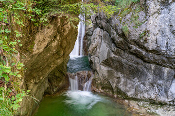 Die Wasserstufen am Tatzelwurm-Wasserfall