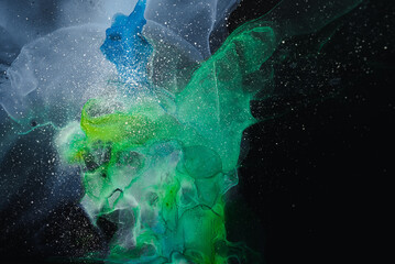 Currents of translucent hues, snaking metallic swirls, and foamy sprays of color shape the space and sea of these free-flowing textures. The marbling techniques, alcohol ink, modern abstract painting 