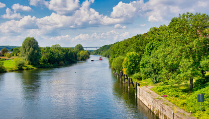 Fototapeta premium Kettwig Ruhrbrücke mit Blick Richtung Mintarder Brücke