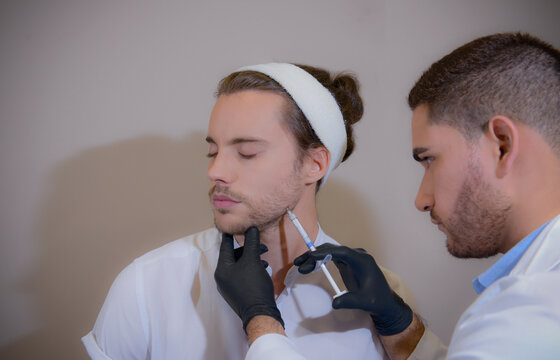 Medicina medicina medicina est&eacute;tica est&eacute;tica est&eacute;tica  mandibular mandibular relleno relleno relleno cl&iacute;nica m&eacute;dico m&eacute;dico m&eacute;dico consulta blanco hombre hombre hombre crema beich inyectar inyectar 