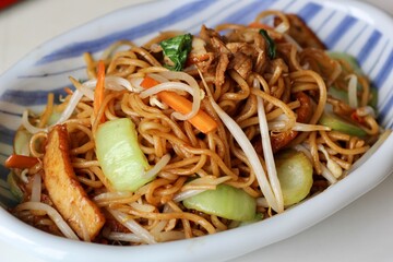 野菜いっぱいの焼きそば