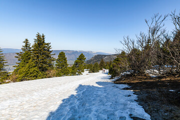 Vue sur les sommets du Vercors (Isère, France)