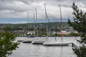 Fototapeta na wymiar Yachts on Lake Zurich, Switzerland