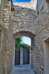 Naklejka premium Puerta de la judería en la villa medieval de Cuellar, provincia de Segovia