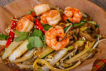 Asian cuisine - Wok with prawn
