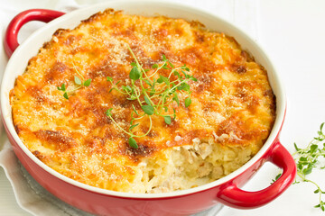 Delicious casserole with cheese and pasta.