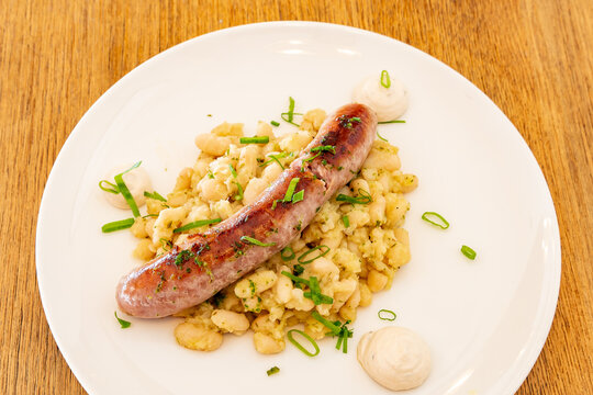 Butifarra amb mongetes