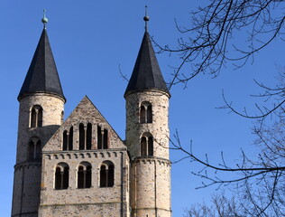 Fototapeta na wymiar Klosterkirche St. Marien Unser lieben Frauen in Magdeburg