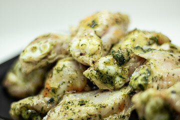 alitas de pollo con salsa