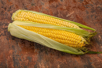 Vegan cuisine - Ripe sweet corn