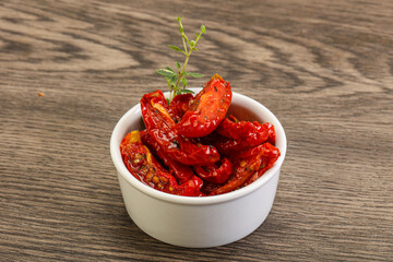 Sun-dried tomato in olive oil
