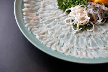 フグ刺し © NOBU