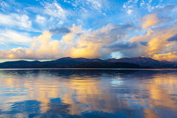 Obraz premium 山中湖畔の夕景 山梨県南都留郡山中湖村にて