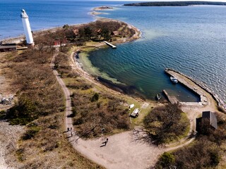 Långe Erik lighthouse in the north of Öland, Sweden © chemistkane