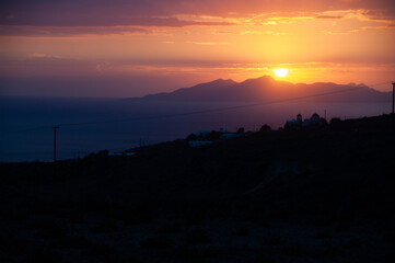 ギリシャ・サントリーニ島の風景・朝焼け