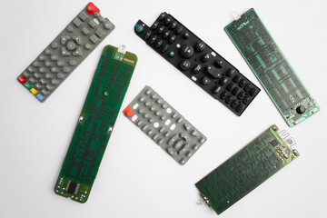 pi&egrave;ces d&eacute;tach&eacute;es t&eacute;l&eacute;commandes TV,Radio,lecteur DVD