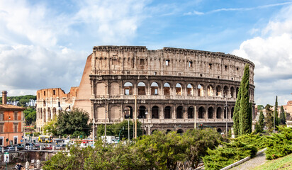 Fototapeta na wymiar イタリアローマ、古代ローマ建築の傑作 世界遺産コロッセオ